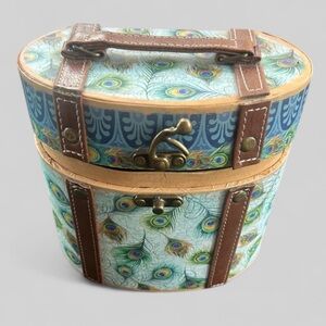 Vintage RARE 1980s jewelry storage box handle cottagecore peacock print